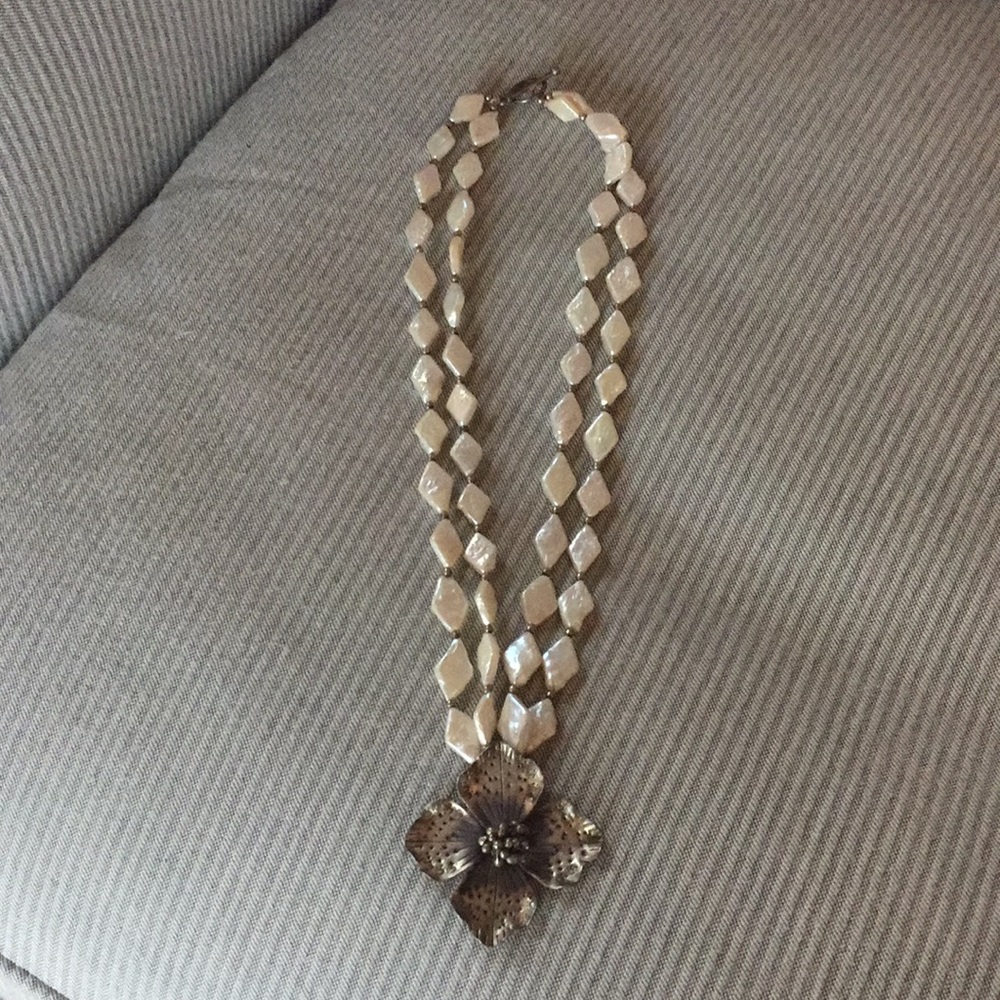 Pearl statement necklace